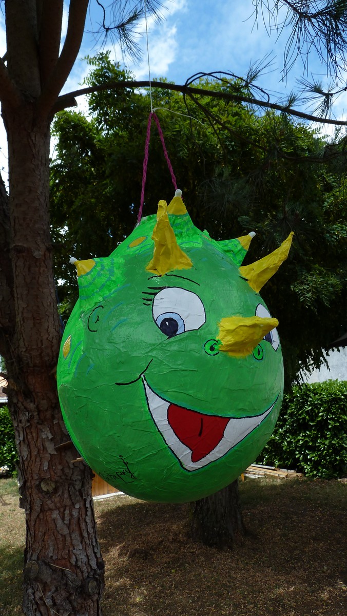 pinata triceratop1